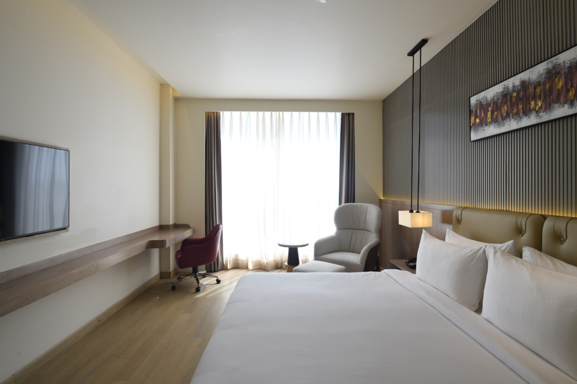 COMPLIMENTARY ROOM OFFER